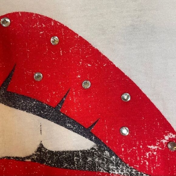 NWT - Chemistry Cropped T-Shirt - Picture 2 of 4